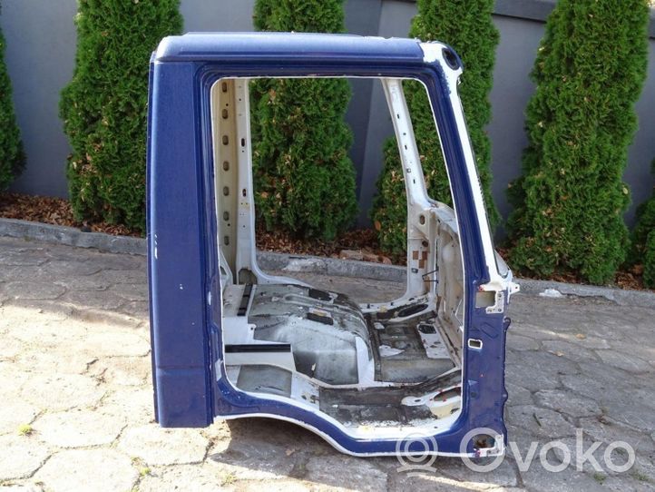 Iveco Daily 3rd gen Rivestimento anteriore minigonna laterale 