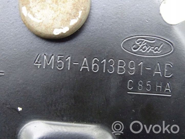Ford Focus Rama siedziska 4M51-A613B91-AD