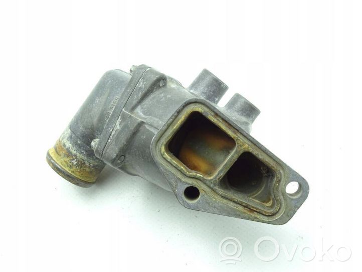 Opel Astra F Termostaatin kotelo (käytetyt) 90412717        