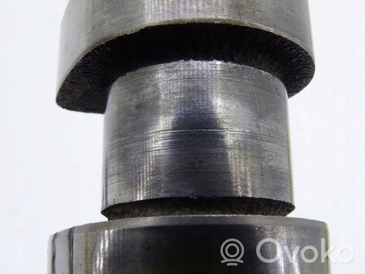 Opel Astra G Arbre à cames 90400230