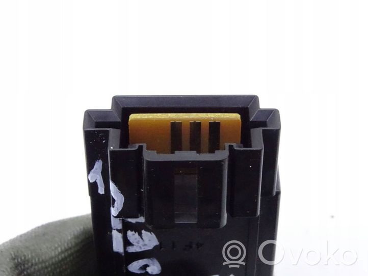 Mitsubishi Pajero Fog light switch 