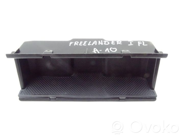 Land Rover Freelander Schowek deski rozdzielczej FWG000010