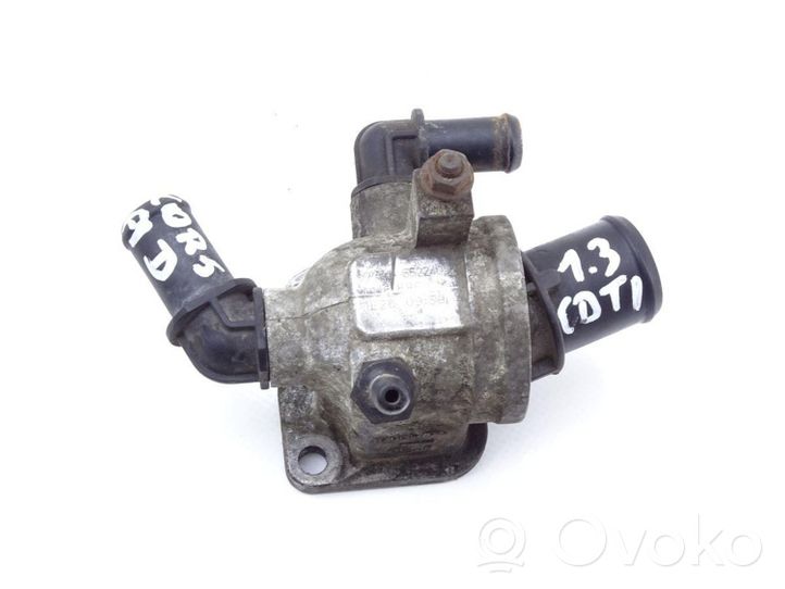 Opel Corsa D Boîtier de thermostat 55224022