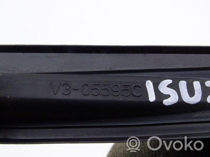 Isuzu N Series Antenna autoradio V3-05595C