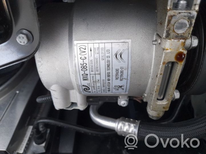 Opel Corsa F Kompresor / Sprężarka klimatyzacji A/C 
