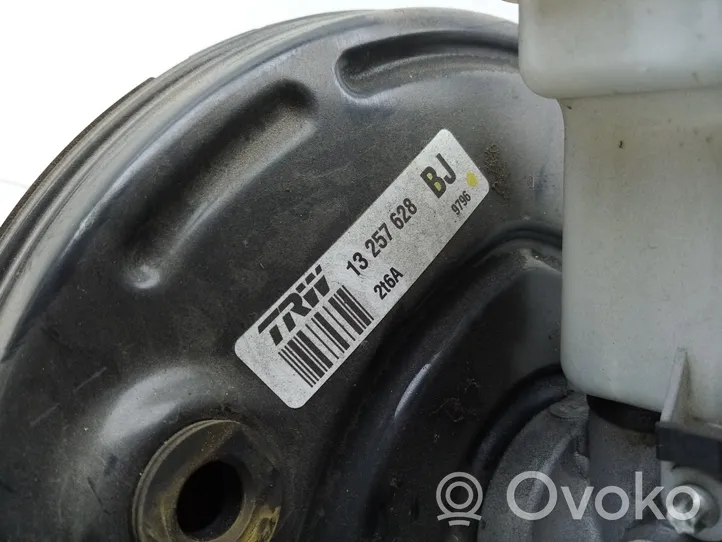 Opel Meriva B Brake booster 