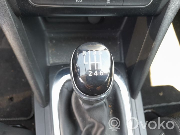 Renault Megane IV Commutateur / bouton de changement de vitesse 