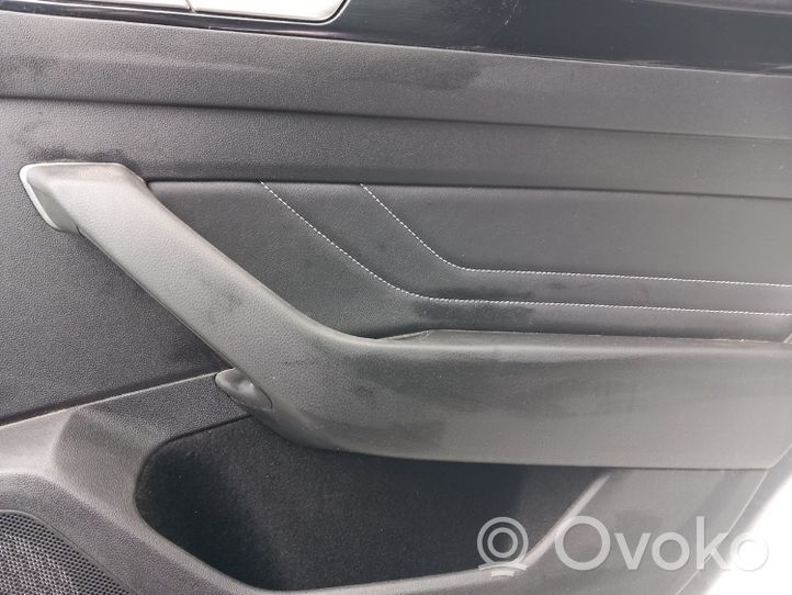 Volkswagen Arteon Takaoven verhoilu 