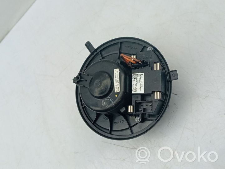 Volkswagen PASSAT CC Ventola riscaldamento/ventilatore abitacolo 