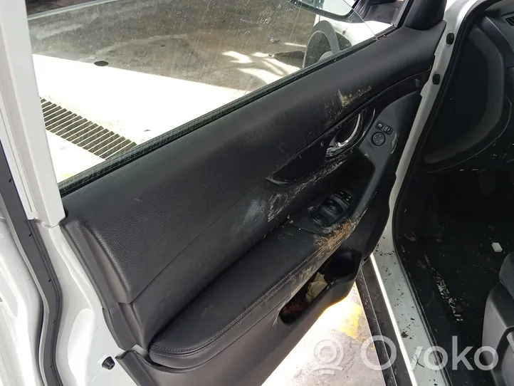 Nissan X-Trail T32 Front window lifting mechanism without motor 