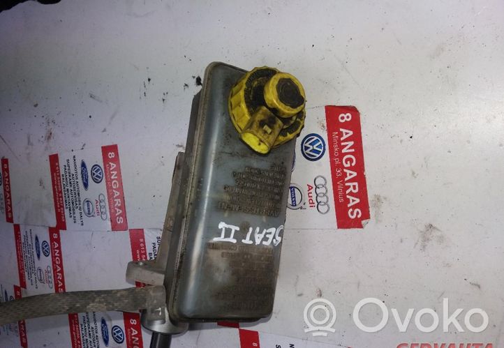 Seat Alhambra (Mk2) Master brake cylinder 