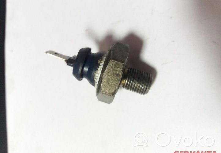 Audi A4 S4 B5 8D Coolant temperature sensor 