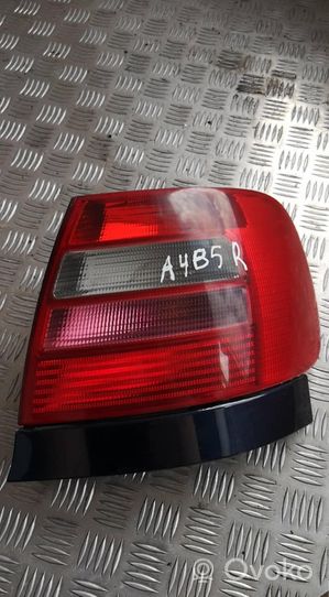 Audi A4 S4 B5 8D Lampa tylna 