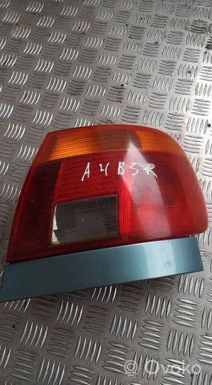 Audi A4 S4 B5 8D Задний фонарь в кузове 