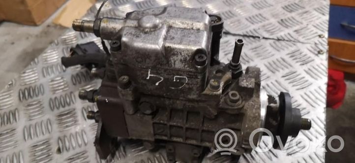 Audi A4 S4 B5 8D Fuel injection high pressure pump 