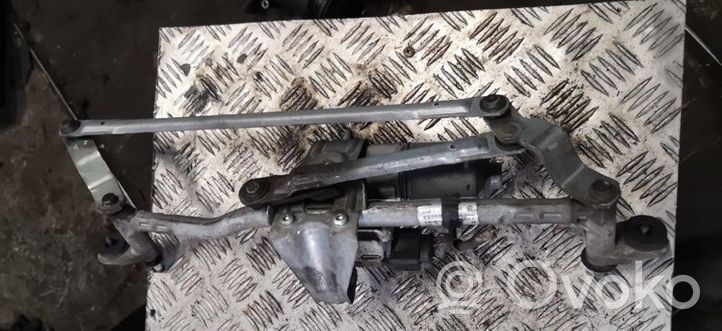 Volkswagen Caddy Front wiper linkage and motor 