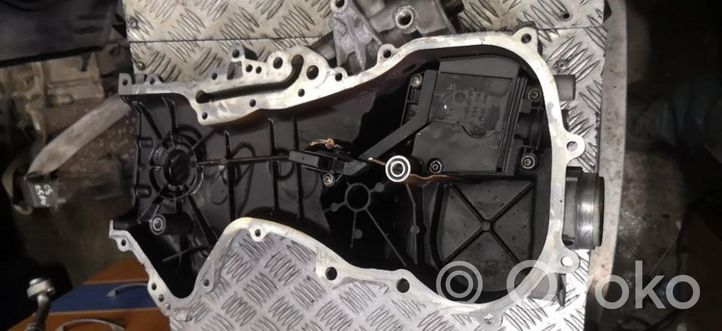 Volkswagen Golf VI Timing chain cover 