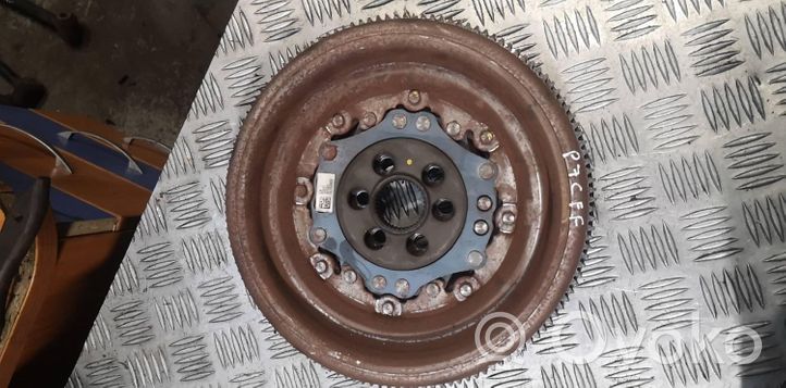 Volkswagen PASSAT B7 Flywheel 