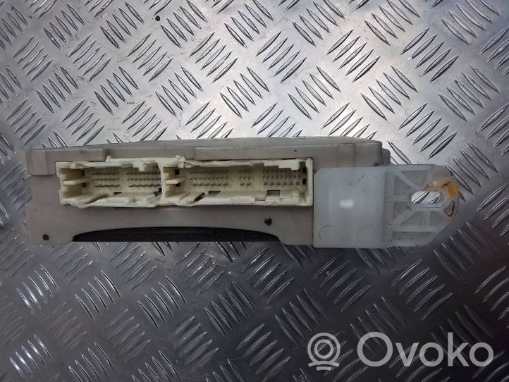 Toyota iQ Komforta modulis 8922174050