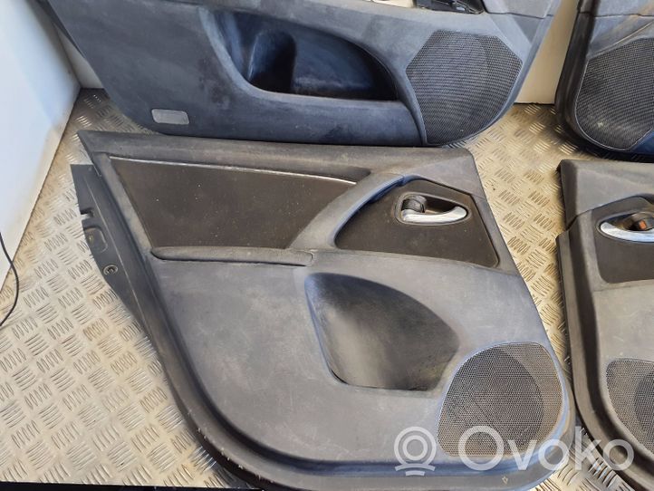 Toyota Avensis T270 Rivestimento del pannello della portiera anteriore 