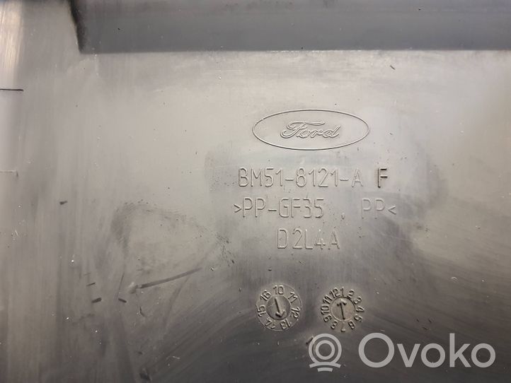 Ford Focus Oro nukreipėjas/ kanalas interkūlerio radiatoriaus BM518121A