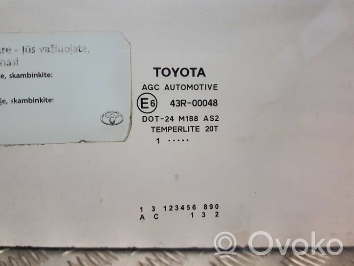 Toyota Yaris Szyba drzwi tylnych 43R00048