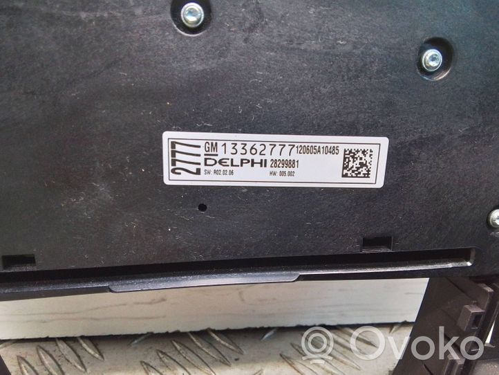 Opel Meriva B Panel radia 13362777