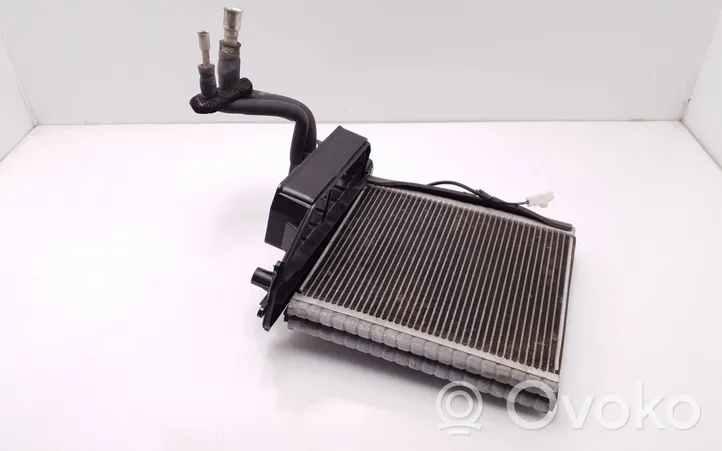 Toyota Avensis T250 Gaisa kondicioniera radiators (salonā) 08020a5282