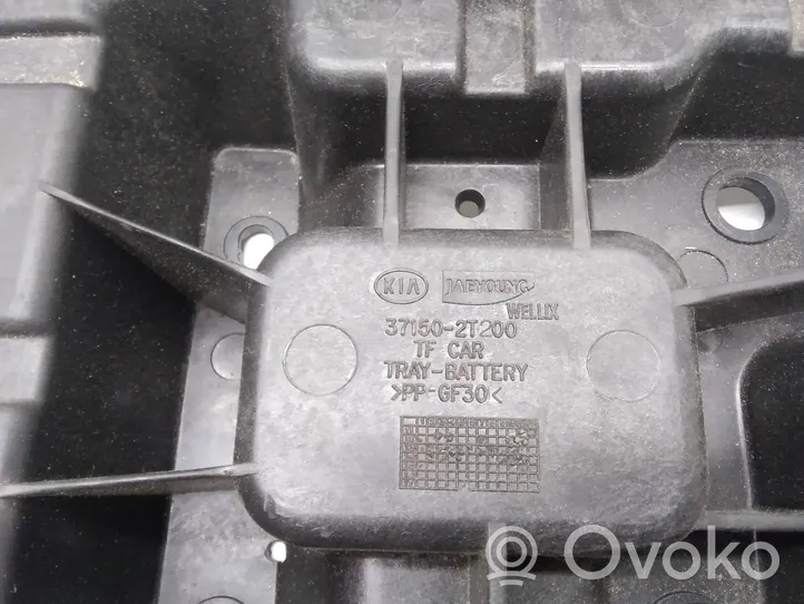 KIA Optima Boîte de batterie 371502T200