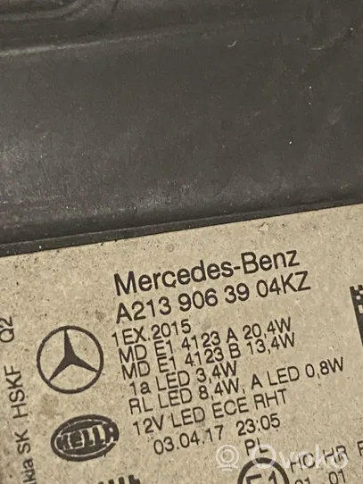 Mercedes-Benz E W213 Lampa przednia A2139063904KZ