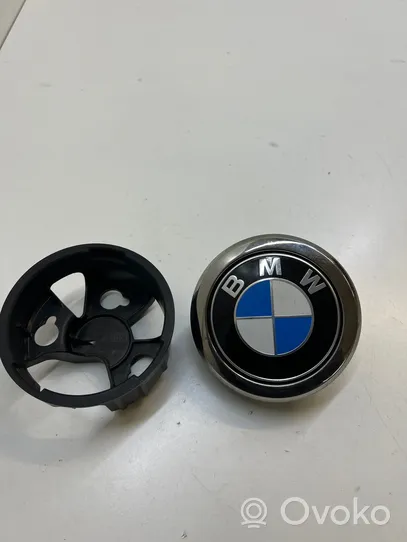 BMW 1 F20 F21 Takaluukun/tavaratilan luukun ulkokahva 7248535