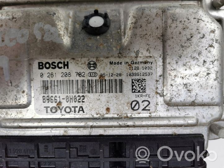 Toyota Aygo AB10 Komputer / Sterownik ECU i komplet kluczy 89661-0H022-