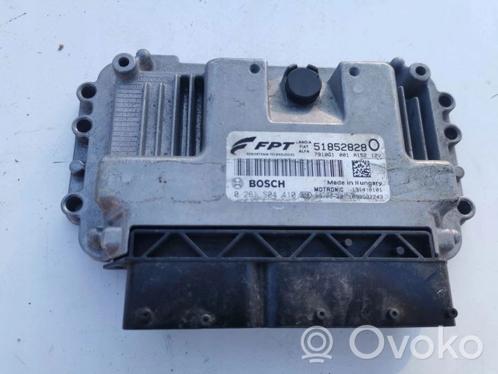 Lancia Delta Komputer / Sterownik ECU i komplet kluczy 0261S04410