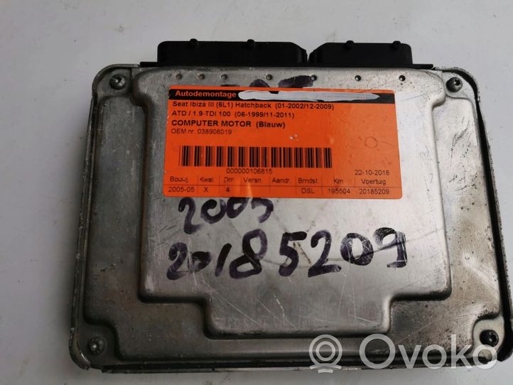 Seat Ibiza I (021A) Kit centralina motore ECU e serratura 0281011824