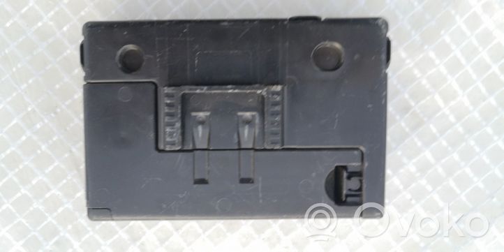 Renault Clio I Juego de cerradura y set ECU del motor 282754595R-