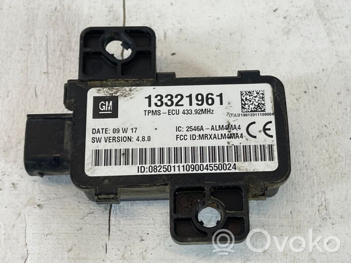 Opel Insignia A Tire pressure control unit 13321961