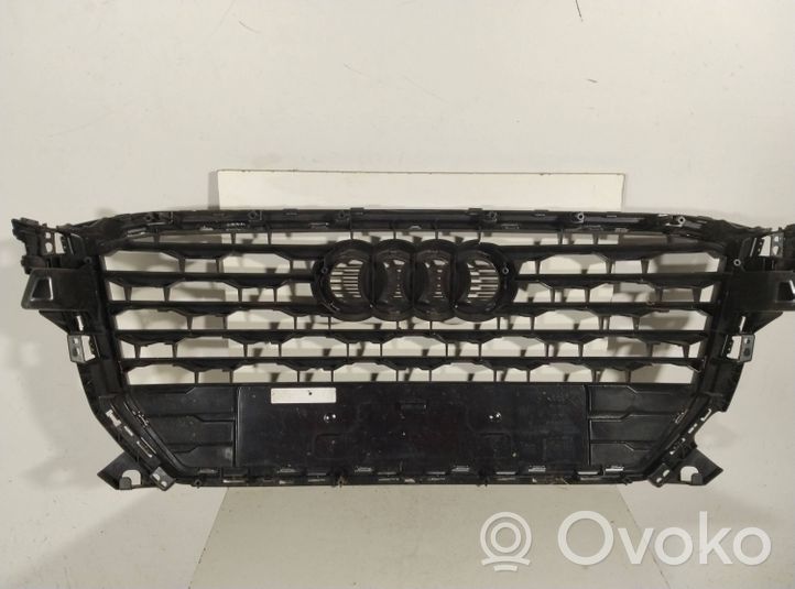 Audi Q2 - Maskownica / Grill / Atrapa górna chłodnicy 81A853651