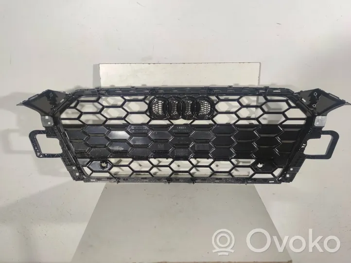 Audi A5 Maskownica / Grill / Atrapa górna chłodnicy 8W6853651BL