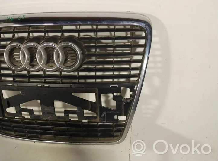 Audi A6 S6 C6 4F Front bumper upper radiator grill 4F0853651