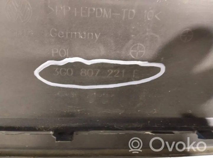 Volkswagen PASSAT B8 Zderzak przedni 3G0807221E
