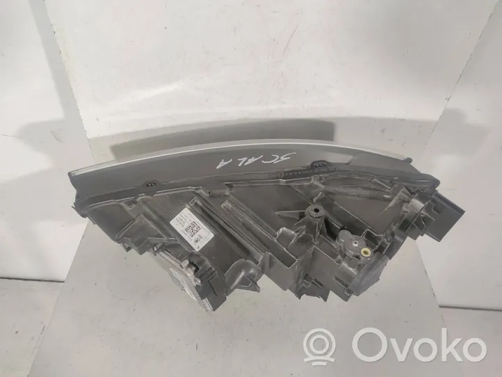 Skoda Scala Lampa przednia 657941016A