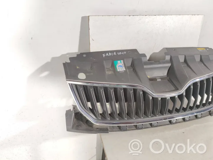 Skoda Fabia Mk3 (NJ) Grille calandre supérieure de pare-chocs avant 6V0853653