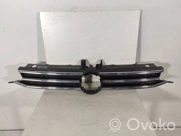 Volkswagen Touran III Grille calandre supérieure de pare-chocs avant 5TA853653