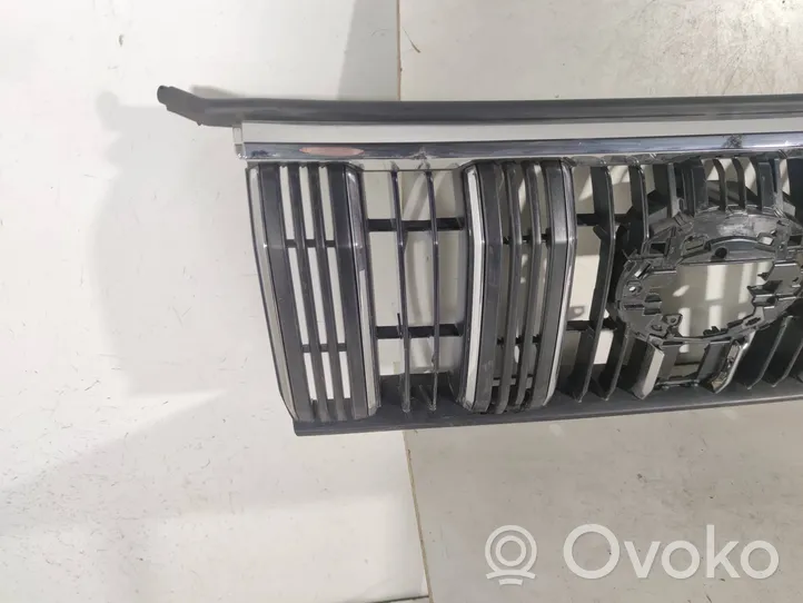 Toyota Land Cruiser (J150) Grille de calandre avant 5311160C00