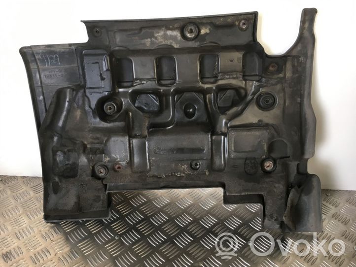 Toyota Avensis T220 Variklio dangtis (apdaila) 1261127021