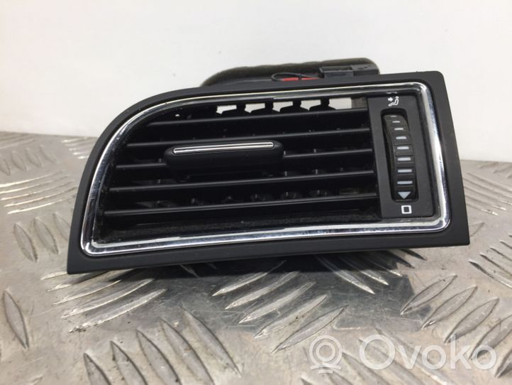 Skoda Superb B6 (3T) Garniture, panneau de grille d'aération latérale 3T0819701