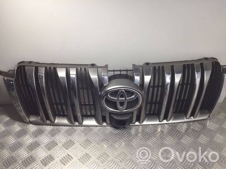 Toyota Land Cruiser (J150) Maskownica / Grill / Atrapa górna chłodnicy 5311460080