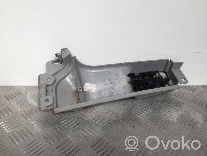 Mercedes-Benz Vito Viano W639 Maniglia interna per portellone scorrevole A6397600561