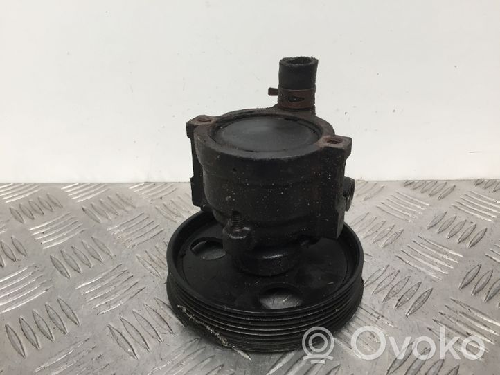 Renault Clio II Pompe de direction assistée 7700419117