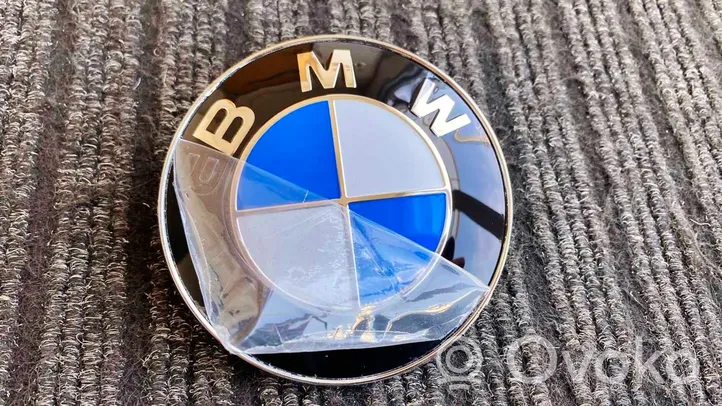 BMW 7 F01 F02 F03 F04 Ražotāja emblēma 51148132375